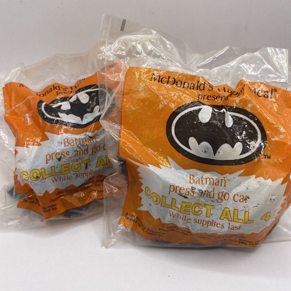 Lot of 2 Batman Returns‎ McDonalds 1991 Happy Meal Toys Batman Press and Go Cars